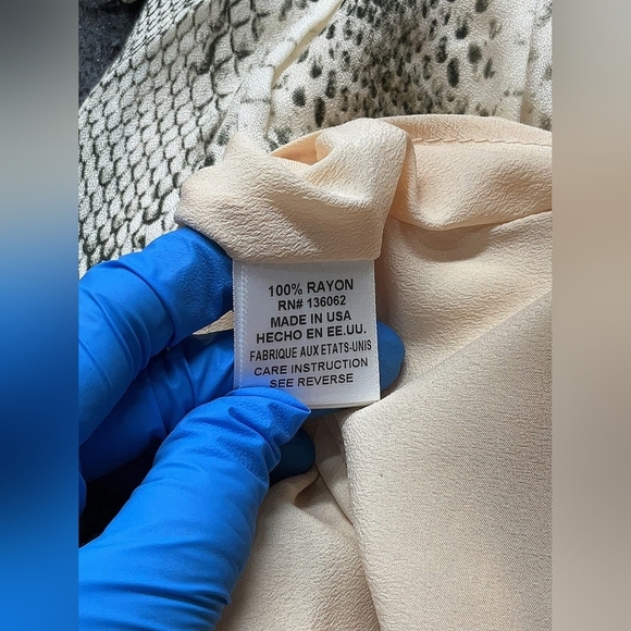 Lavender Brown Snake Print Georgette Dress – L – NWT – $186 Retail - Picture 6 of 6